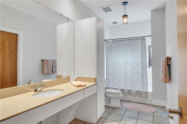 15 Waddell NE Street 204, Atlanta, GA 30307