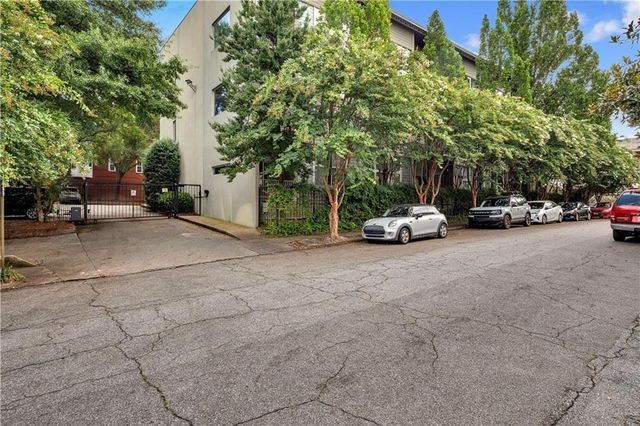 15 Waddell NE Street 204, Atlanta, GA 30307