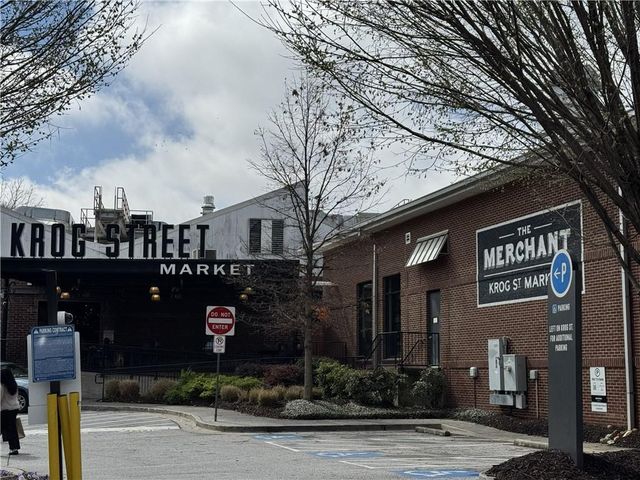 15 Waddell NE Street 204, Atlanta, GA 30307