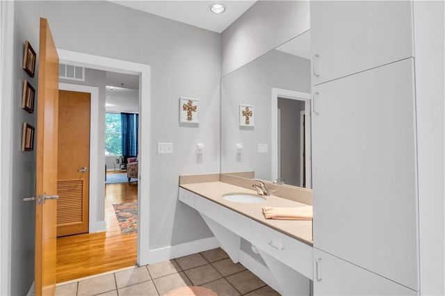 15 Waddell NE Street 204, Atlanta, GA 30307