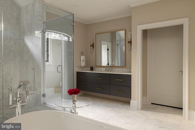 827 DOLLEY MADISON BLVD, Mclean, VA 22101