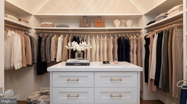 827 DOLLEY MADISON BLVD, Mclean, VA 22101