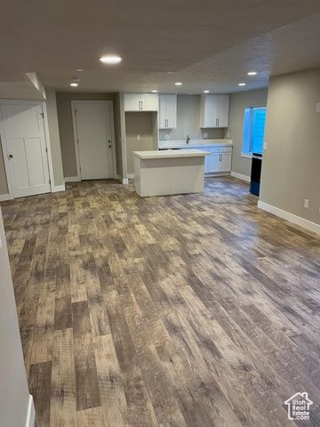 618 W REGENT GARDEN LN, Bluffdale, UT 84065