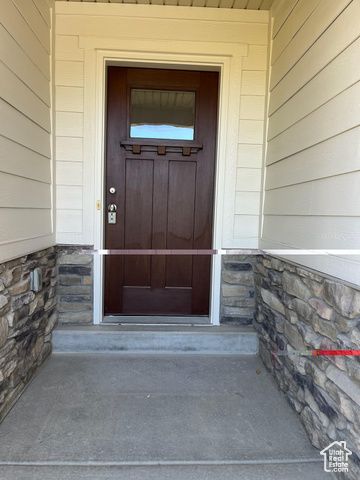 618 W REGENT GARDEN LN, Bluffdale, UT 84065