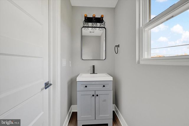 420 E MAIN ST, Westminster, MD 21157