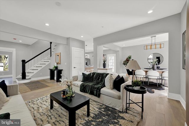 420 E MAIN ST, Westminster, MD 21157