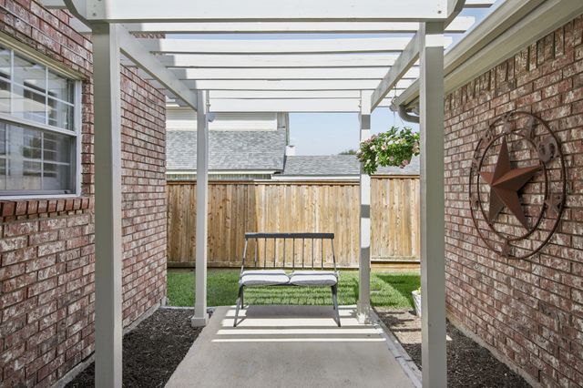 2717 Carmel Drive, Carrollton, TX 75006