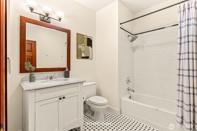 201 Galer Street #334, Seattle, WA 98109