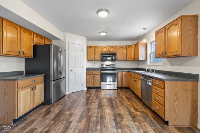 7913 Meadow Bend Lane, Indianapolis, IN 46259