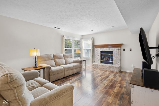 7913 Meadow Bend Lane, Indianapolis, IN 46259