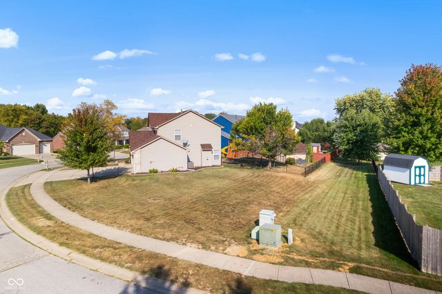 7913 Meadow Bend Lane, Indianapolis, IN 46259