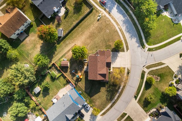 7913 Meadow Bend Lane, Indianapolis, IN 46259