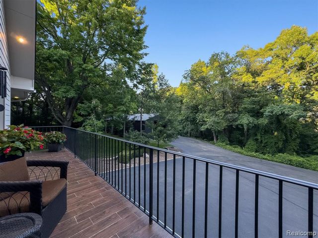 5484 Waldon Road, Clarkston, MI 48348