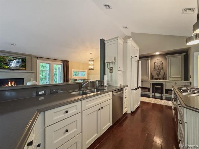 5484 Waldon Road, Clarkston, MI 48348