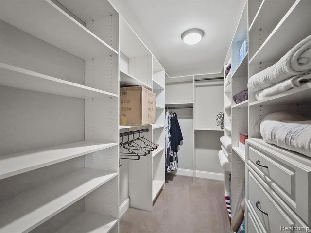 5484 Waldon Road, Clarkston, MI 48348