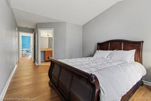 37140 Condor Court, Westland, MI 48185