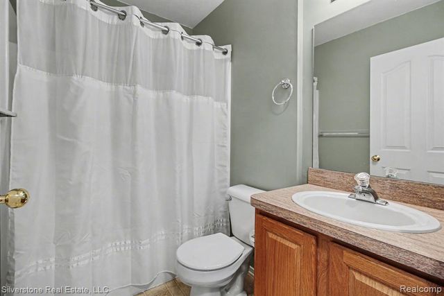 37140 Condor Court, Westland, MI 48185