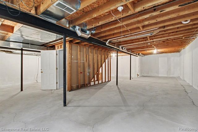 37140 Condor Court, Westland, MI 48185