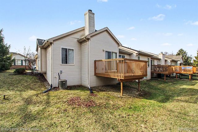 37140 Condor Court, Westland, MI 48185
