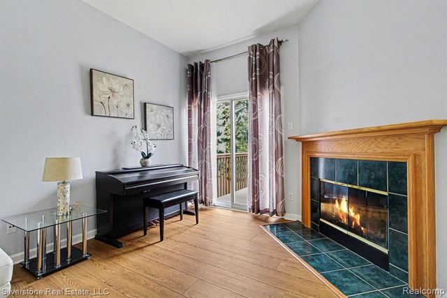 37140 Condor Court, Westland, MI 48185