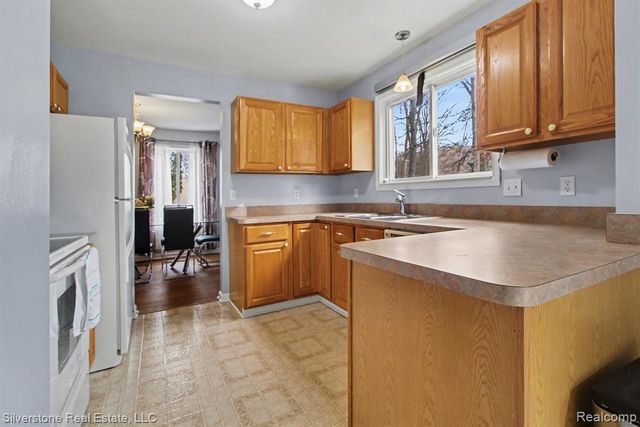 37140 Condor Court, Westland, MI 48185