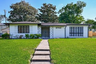 3742 Charleston Street, Houston, TX 77021