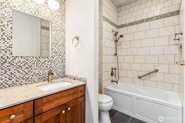 21808 114th Street E, Bonney Lake, WA 98391