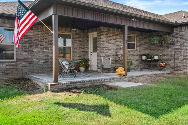 13 Doe Run Drive, Ward, AR 72176