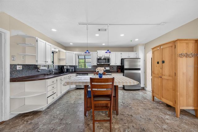 114 N ARCTURAS AVENUE, Clearwater, FL 33765