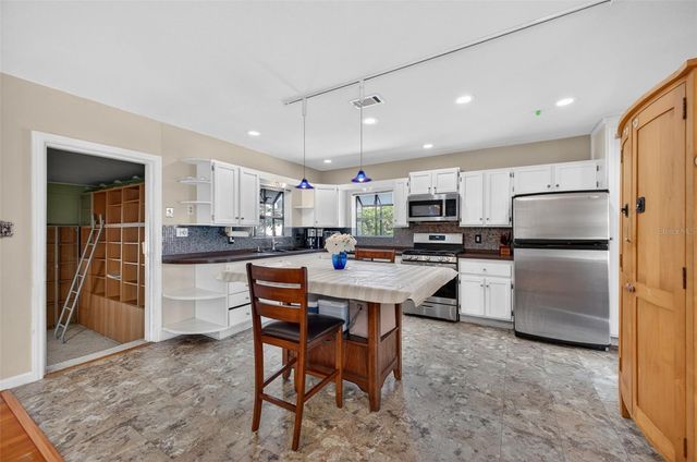 114 N ARCTURAS AVENUE, Clearwater, FL 33765