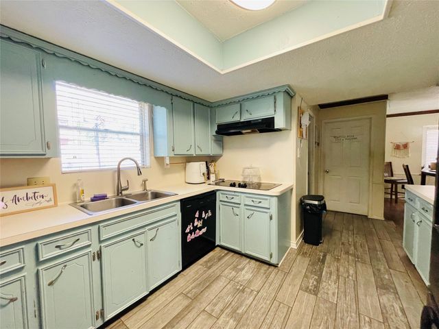 13715 Whitchurch Way, Houston, TX 77015