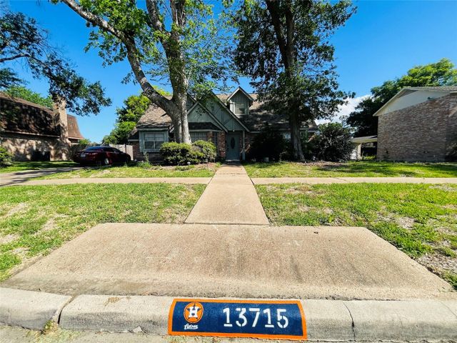13715 Whitchurch Way, Houston, TX 77015