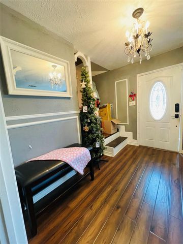 13715 Whitchurch Way, Houston, TX 77015