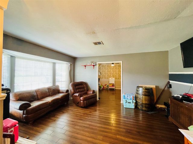 13715 Whitchurch Way, Houston, TX 77015