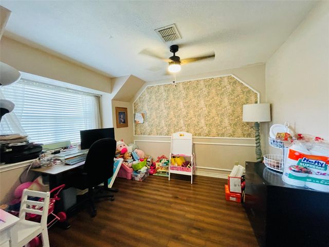 13715 Whitchurch Way, Houston, TX 77015