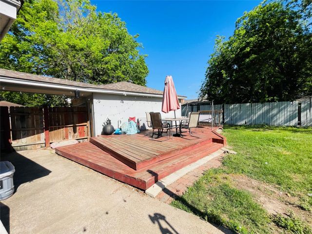 13715 Whitchurch Way, Houston, TX 77015