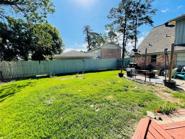 13715 Whitchurch Way, Houston, TX 77015