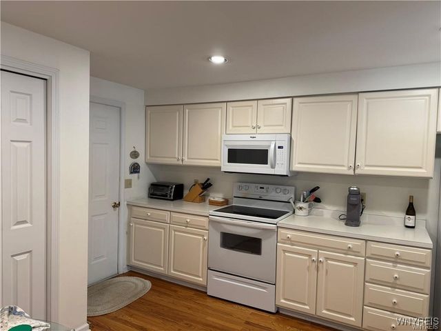 73 Southwick Drive, Orchard Park, NY 14127