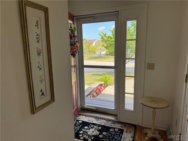 73 Southwick Drive, Orchard Park, NY 14127