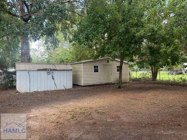 203 Monroe Avenue, Hinesville, GA 31313