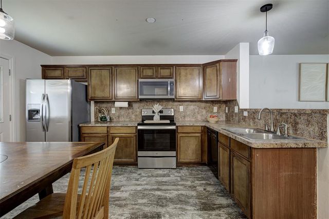 6040 Johnnie Terrace, Oklahoma City, OK 73149