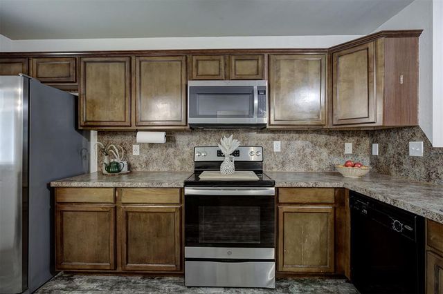 6040 Johnnie Terrace, Oklahoma City, OK 73149
