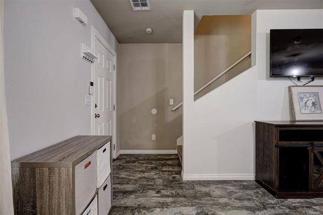 6040 Johnnie Terrace, Oklahoma City, OK 73149