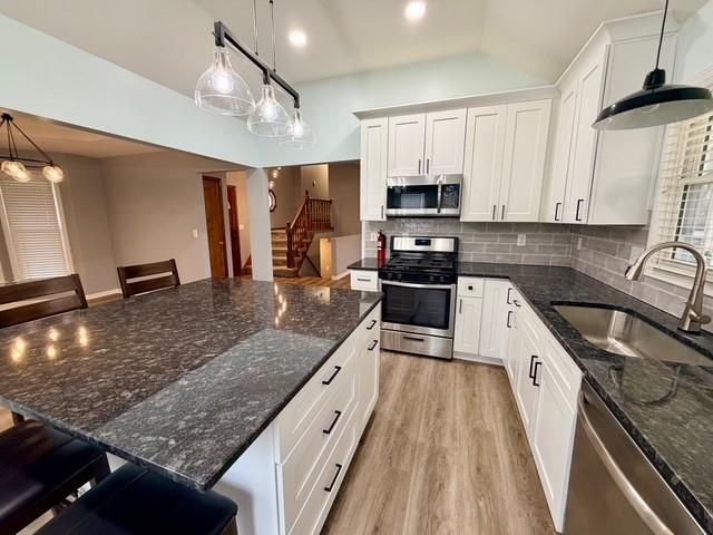 1213 NE Ball Drive, Lee's Summit, MO 64086