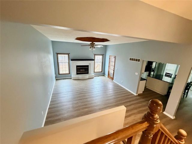 1213 NE Ball Drive, Lee's Summit, MO 64086