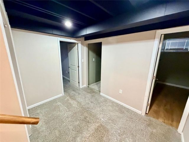 1213 NE Ball Drive, Lee's Summit, MO 64086