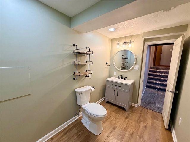 1213 NE Ball Drive, Lee's Summit, MO 64086