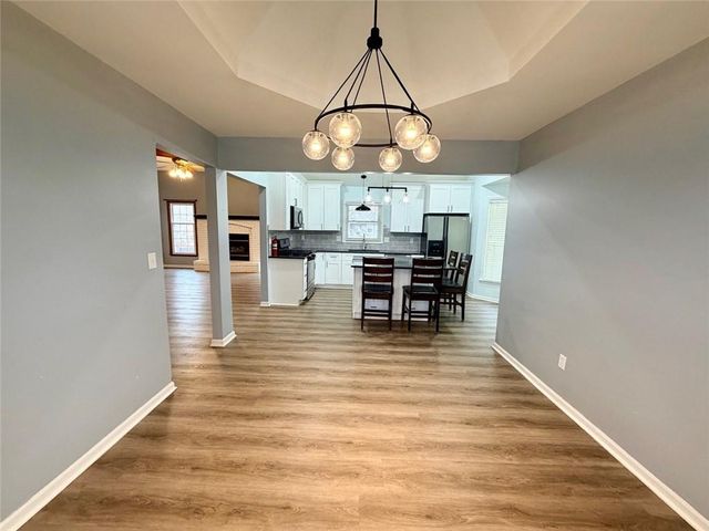 1213 NE Ball Drive, Lee's Summit, MO 64086