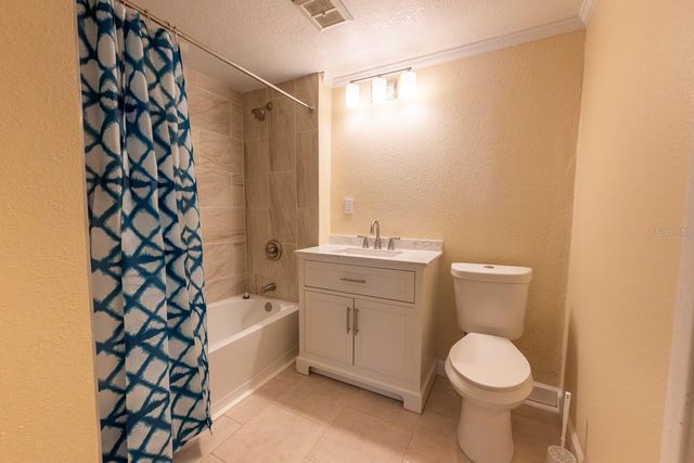 410 W CHARLOTTE AVENUE, Punta Gorda, FL 33950