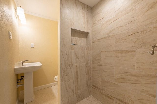 410 W CHARLOTTE AVENUE, Punta Gorda, FL 33950